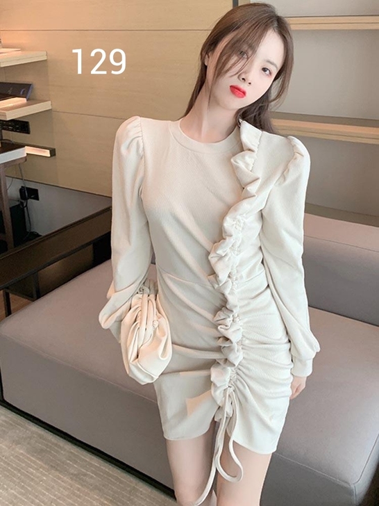 带娃没空打理店铺 实体店全新 厚款白色连衣...