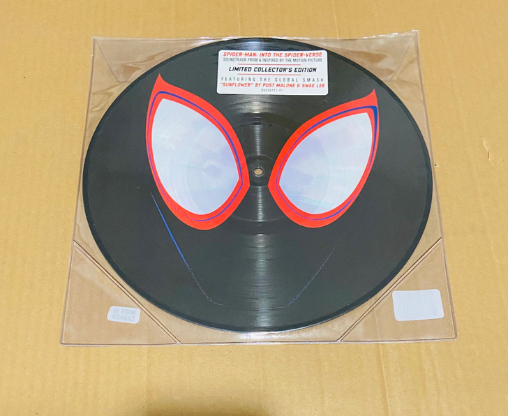 现货 Spider-Man: Into T...