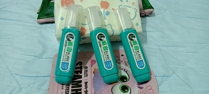 晨光修正液全新一支6元，三支一起20元