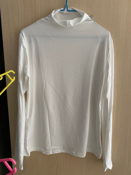 全新女士T恤五元一件 满三十包邮