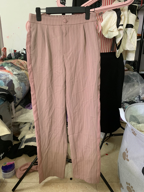 西装面料女士长裤；m码特价不退换