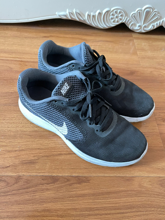 正品耐克运动鞋