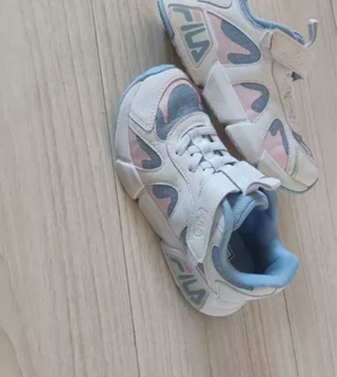 斐乐12c ，18cm 视频拍的很清楚，原...