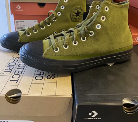 Converse Chuck Taylor...