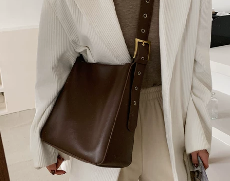 大容量包包女包2021新款潮小众设计复古高...