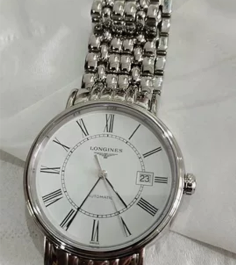 出售自用手表一块99新 感兴趣的话点“我想...