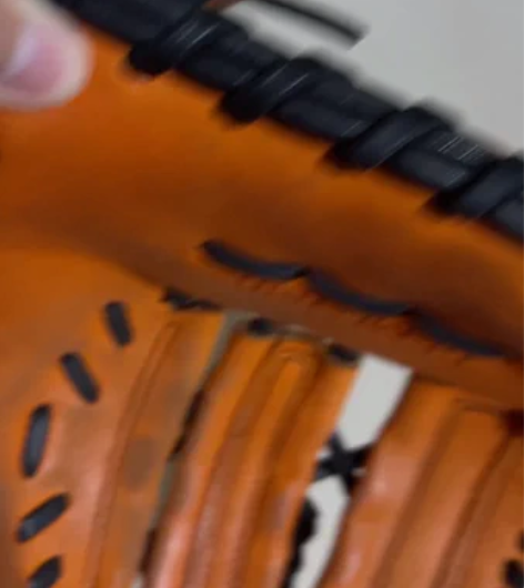 一垒手套,八成新。12.5寸 感兴趣的话点...