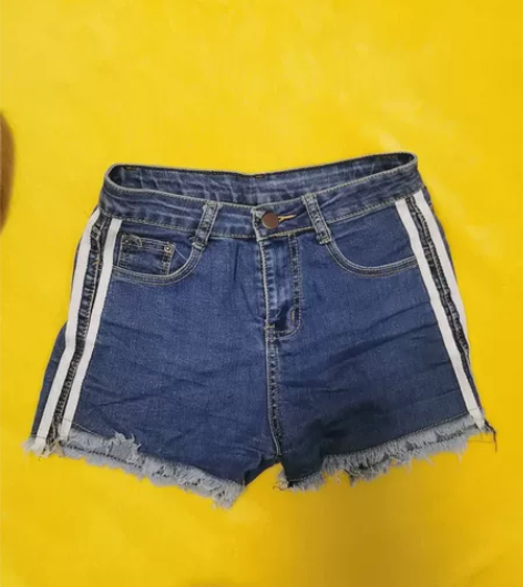 牛仔短裤，均码有弹力，建议s，m，l码女生...