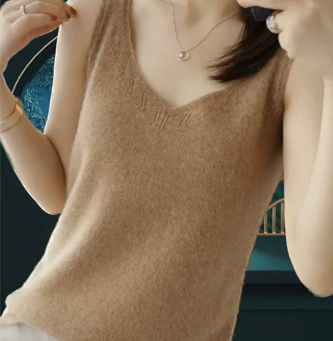 特价 全新100%纯羊绒吊带背心 面料：纯...