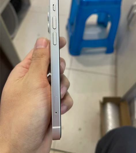 自用苹果12 没拆过没修过 没进水。电池还...