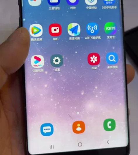 三星note有使用痕迹背玻璃有裂痕但是不碎...