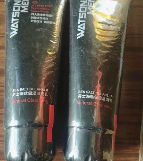 屈臣氏男士海盐保湿洁面膏2支，150毫升。...