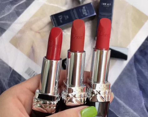 【D家专柜口红】 不论是色号气味还是重量持...