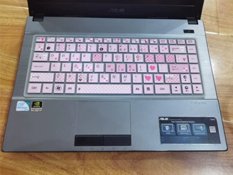 ?华硕 P43SJ 当年全面机型 女士用机...