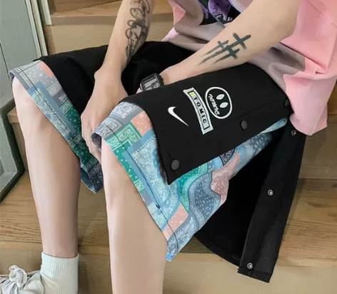 NK排扣刺绣笑脸拼接拼色抽绳短裤休闲裤 腰...