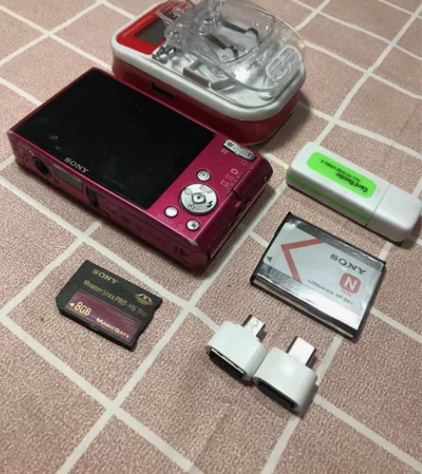 索尼w610红色 1400万像素配件齐全 ...