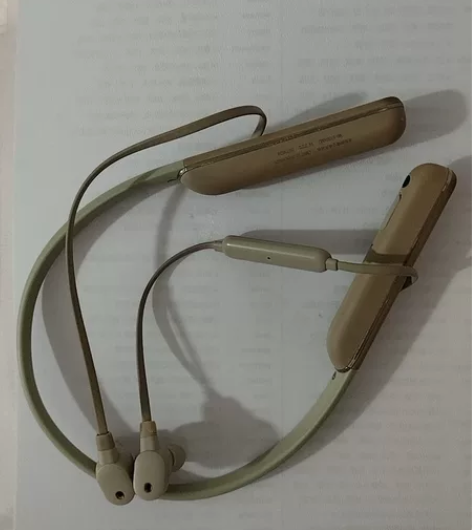 索尼xm2  ，外观微瑕，无修，使用没问题...