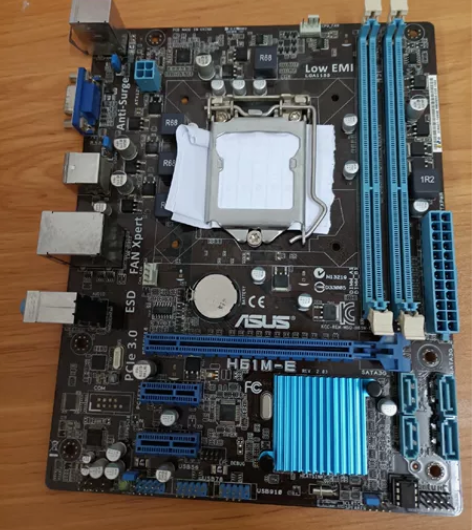 华硕H61m-e主板 有挡板 感兴趣的话点...