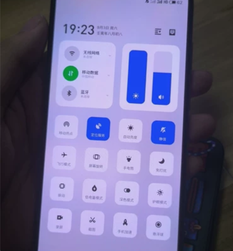 魅族17  灰色，8+128没有维修过，已...