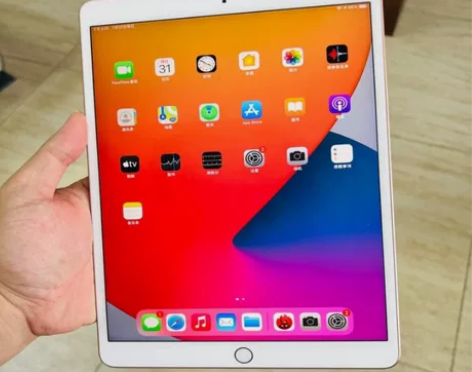出 iPad air3 256g 金色 ...