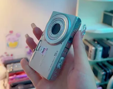 特价卡西欧z680 功能完好，关机需要助力...