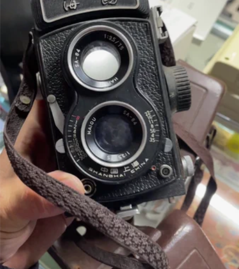 海鸥4bI相机，如图试机快门好使，其他功能...