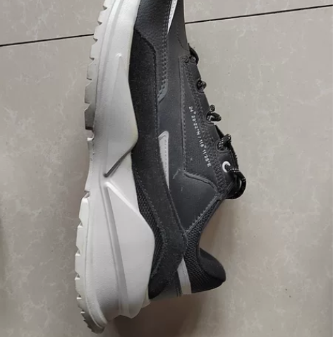 特步跑鞋，42-43码，特价清版139包邮...