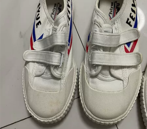 儿童飞跃跑步鞋，50元三双打包，尺码相同，...