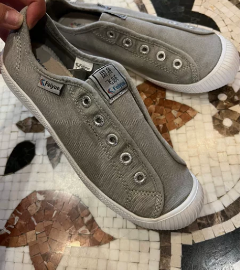 全新闲置 飞跃运动鞋 无鞋带懒人鞋低帮 3...