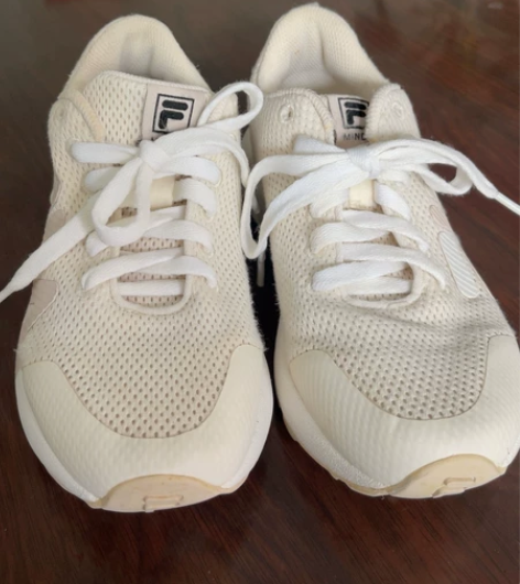 Fila斐乐运动鞋女款230（2.0）码3...