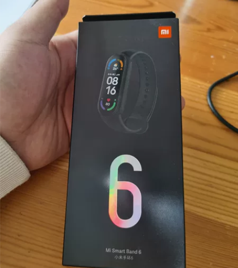 公司运动会发的奖品，全新小米手环6标准版，...