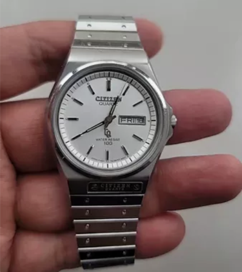 正品西铁城石英手表,走时稳定精准,带星期日...