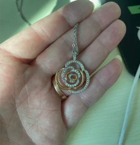 施华洛世奇项链花朵金银色玫瑰花锁骨链钻石吊...