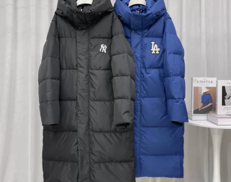 MLB洋基队双色连帽长款过膝羽绒服 国标认...