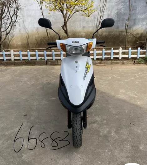 二手摩托雅马哈福喜100cc踏板，上班就几...