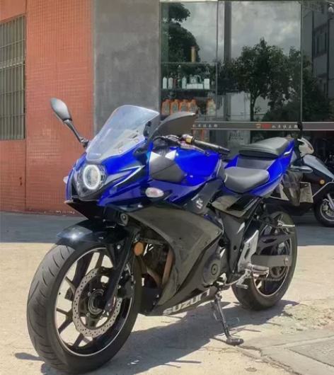 铃木gsx250，本车行长期出售九五新摩托...