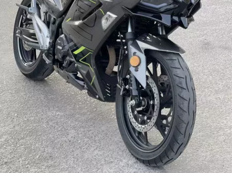 21年国产H2,单杠200排量,安全行驶四...