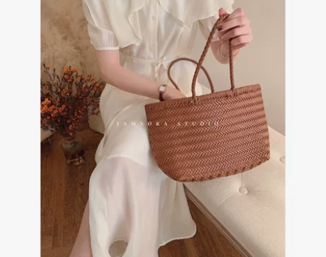 iamnoka 紫霞仙子 气质双层领连衣裙...