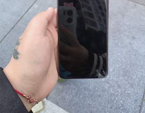 华为畅享9plus全原无修 内屏横线碎，屏...