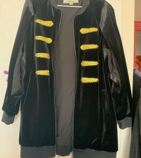 2020欧美跨境复古春季新款，L码 感兴趣...