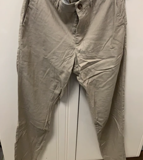 GU棉麻裤，s码，米色，放柜子里有点皱，但...