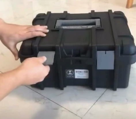 多功能五金万能工具箱车载家用手提式收纳箱收...