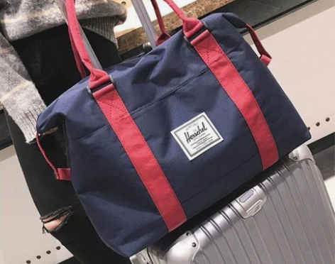 实体店不开了，清一些手提帆布旅行包，现19...