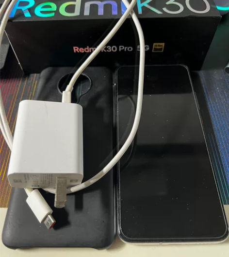 换k50至尊版了，出备用机红米k30pro...