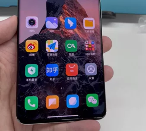 小米11Ultra白色，12+256，去年...