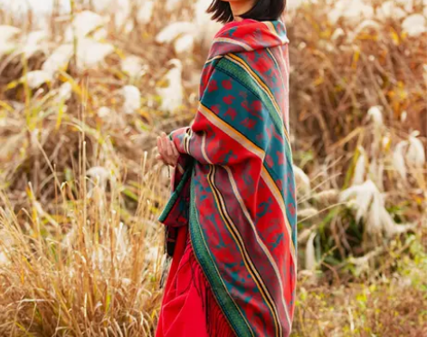 民族风围巾女春秋加厚保暖拍照大方巾外搭斗篷...