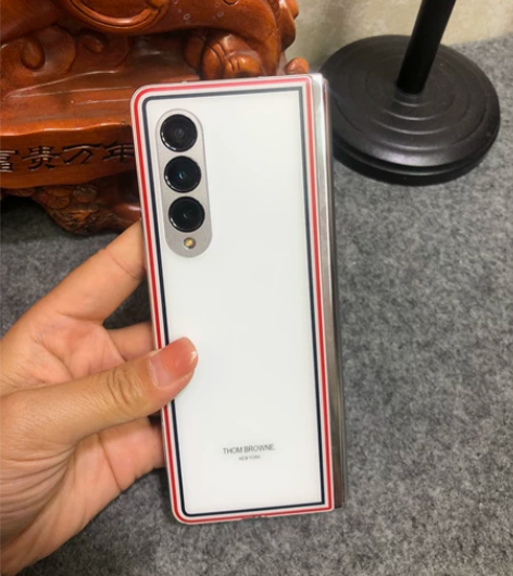 三星Flod3代TB限量版，F9260TB...