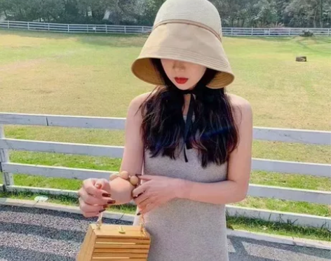 全新 法式防晒帽 我自己都带了好几个颜色,...