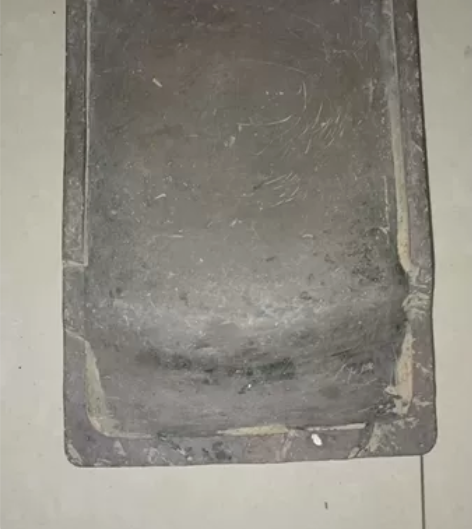 清代端砚，中国老名砚台，有破损了如图，手慢...
