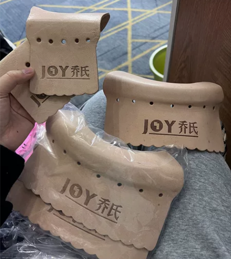 台球袋口，防的乔氏，不是那种一眼假，多出一...